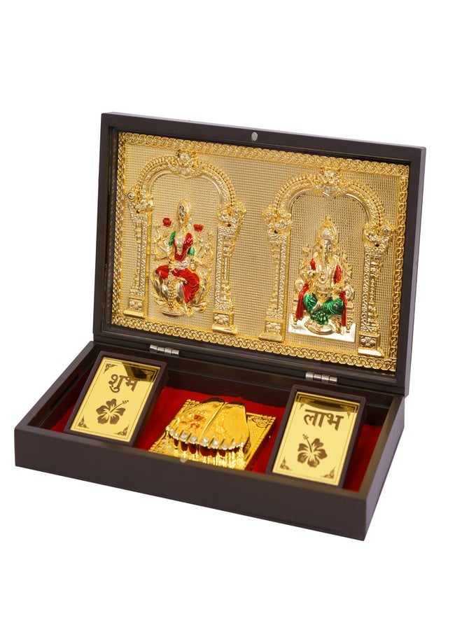 NAITIK CREATION إطار صور لاكشمي غانيش مطلي بالذهب من نايتيك كرييشن مع علبة هدايا شاران بادوكا | معبد صغير يُوضع على الطاولة، مثالي لطقوس ديوالي، وحفلات الانتقال إلى منزل جديد، وهدايا التذكار، وهدايا الشركات. - Image 1